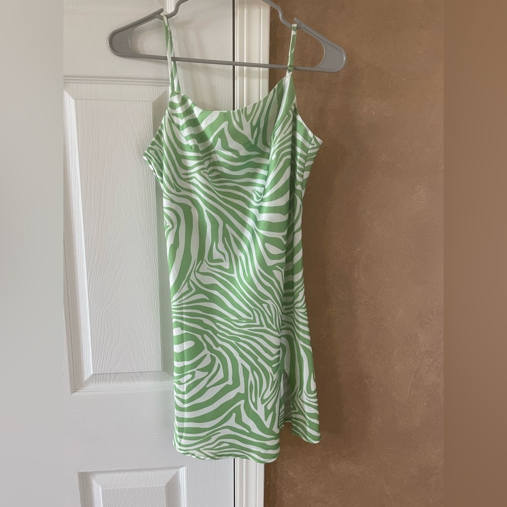 Princess Polly satin zebra dress- size US6. - Picture 3 of 3